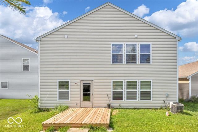 951 Curlew Lane, Greenwood, IN 46143