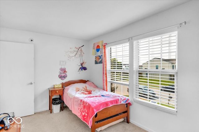 951 Curlew Lane, Greenwood, IN 46143