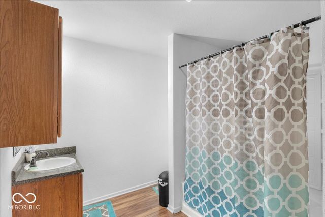 951 Curlew Lane, Greenwood, IN 46143