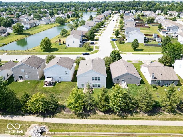 951 Curlew Lane, Greenwood, IN 46143