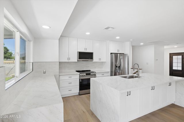 8737 E VALLEY VISTA Drive, Scottsdale, AZ 85250