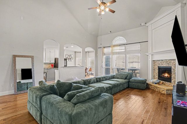 6116 Cooper Creek Street, Fort Worth, TX 76179