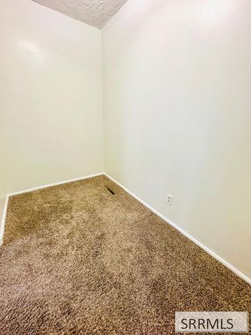 13857 N 115 E, Idaho Falls, ID 83401