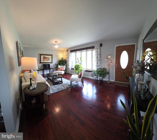 13016 INGLESIDE DR, Beltsville, MD 20705