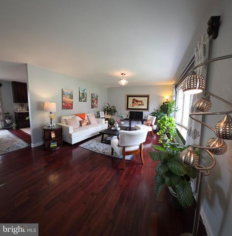 13016 INGLESIDE DR, Beltsville, MD 20705