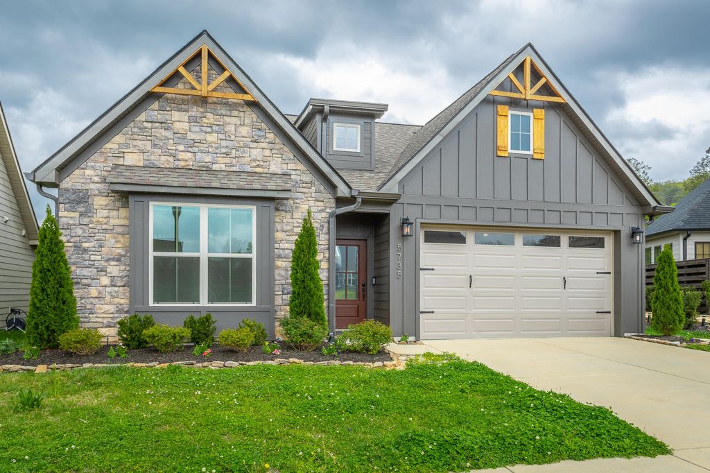 5735 Acadia Drive, Chattanooga, TN 37415