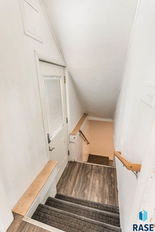 330 S Chicago Ave Avenue, Sioux Falls, SD 57103