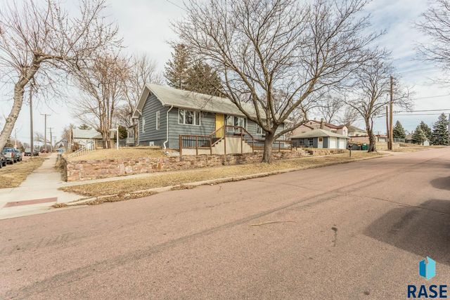 330 S Chicago Ave Avenue, Sioux Falls, SD 57103