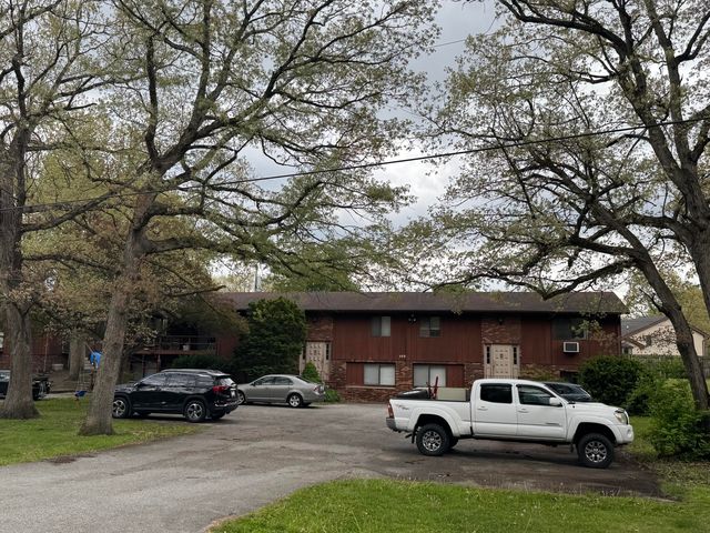 235-309 8th Avenue NW, Demotte, IN 46310