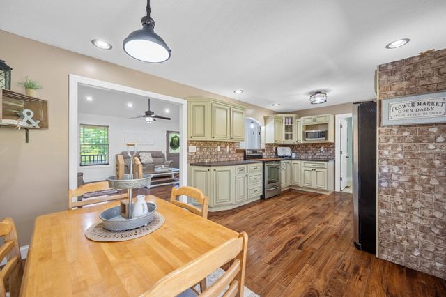 8851 Ra Griffith Highway, Whitwell, TN 37397