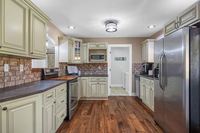 8851 Ra Griffith Highway, Whitwell, TN 37397