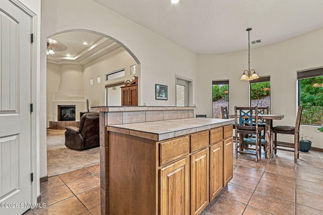 2284 Calais Avenue, Las Cruces, NM 88011
