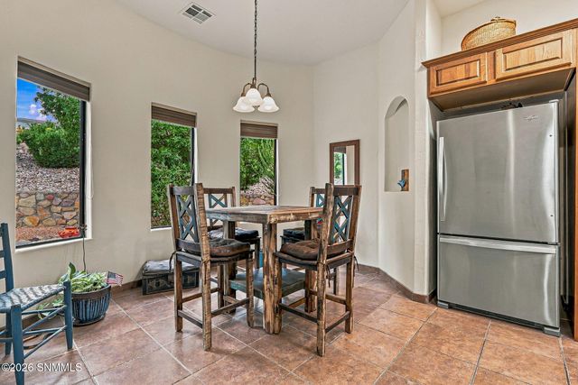2284 Calais Avenue, Las Cruces, NM 88011