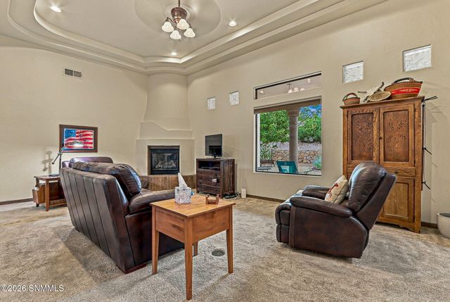 2284 Calais Avenue, Las Cruces, NM 88011