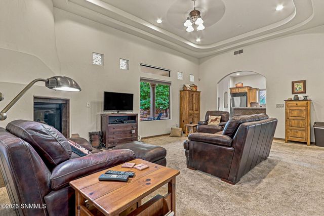 2284 Calais Avenue, Las Cruces, NM 88011