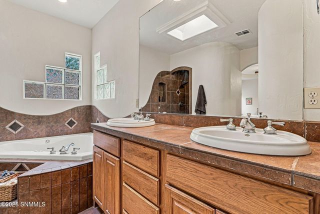 2284 Calais Avenue, Las Cruces, NM 88011