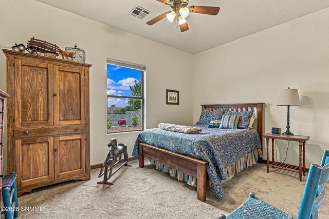 2284 Calais Avenue, Las Cruces, NM 88011