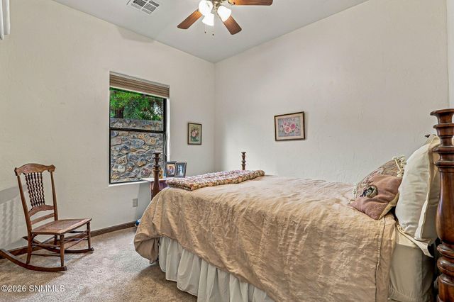 2284 Calais Avenue, Las Cruces, NM 88011