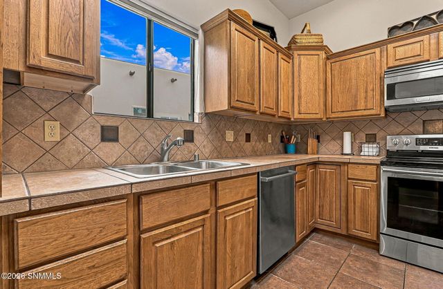 2284 Calais Avenue, Las Cruces, NM 88011