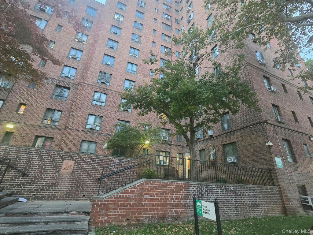 2059 McGraw Avenue 5C, Bronx, NY 10462 — exterior