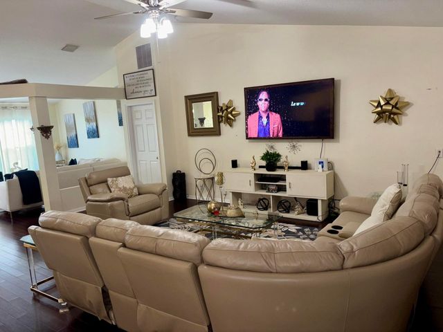 981 SW Mccomkle Avenue, Port St. Lucie, Port St Lucie, FL 34953