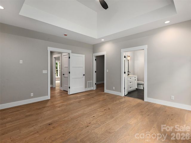 104 Arrowood Lane, Hendersonville, NC 28791