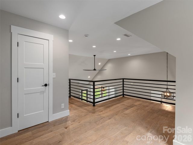 104 Arrowood Lane, Hendersonville, NC 28791