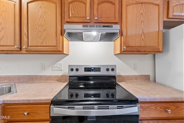 102 Anamoor Drive, Cary, NC 27513