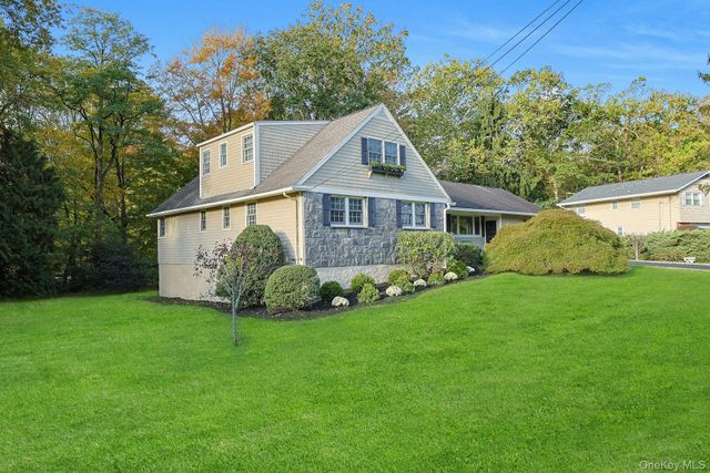 97 Winding Brook Road, New Rochelle, NY 10804