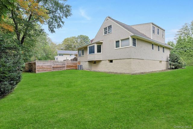 97 Winding Brook Road, New Rochelle, NY 10804