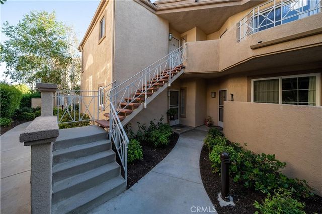 23715 Del Monte 216, Valencia, CA 91355