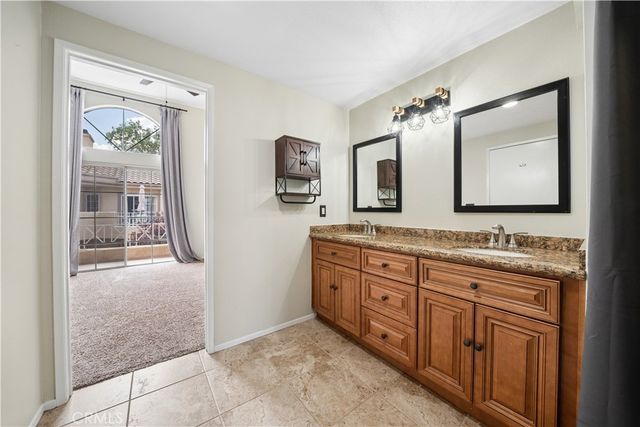 23715 Del Monte 216, Valencia, CA 91355