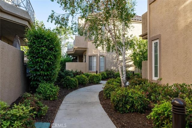 23715 Del Monte 216, Valencia, CA 91355