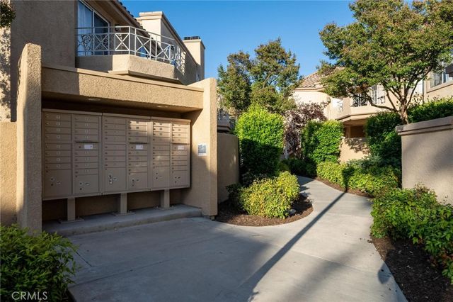 23715 Del Monte 216, Valencia, CA 91355