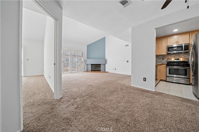 23715 Del Monte 216, Valencia, CA 91355