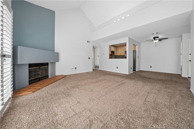 23715 Del Monte 216, Valencia, CA 91355