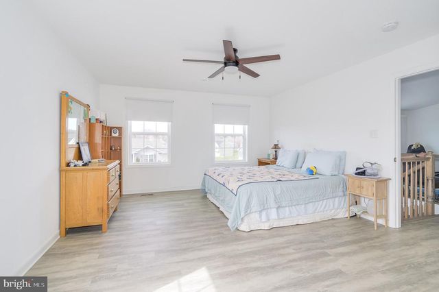 344 HOLLYMEAD TER, Hagerstown, MD 21742