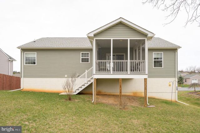 344 HOLLYMEAD TER, Hagerstown, MD 21742