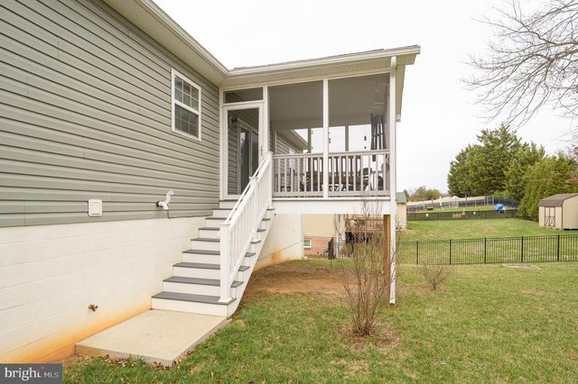 344 HOLLYMEAD TER, Hagerstown, MD 21742