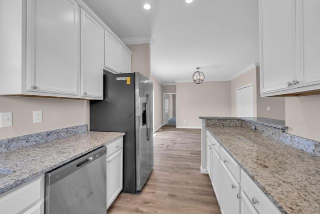 185 Waters Edge Drive, Spring City, TN 37381