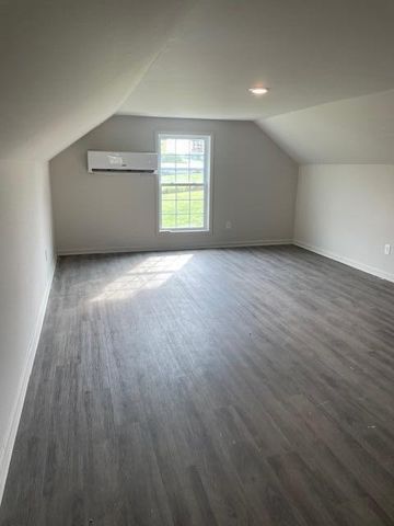 185 Waters Edge Drive, Spring City, TN 37381