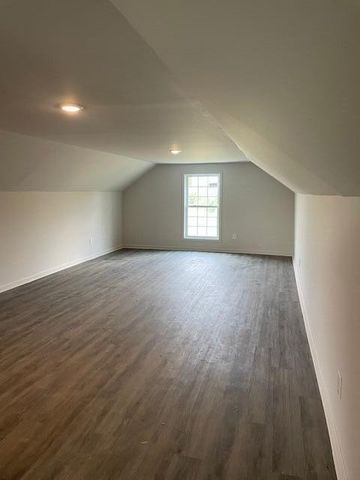 185 Waters Edge Drive, Spring City, TN 37381