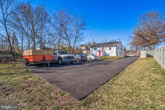 2952-54 DEKALB PIKE, Norristown, PA 19401