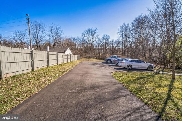 2952-54 DEKALB PIKE, Norristown, PA 19401