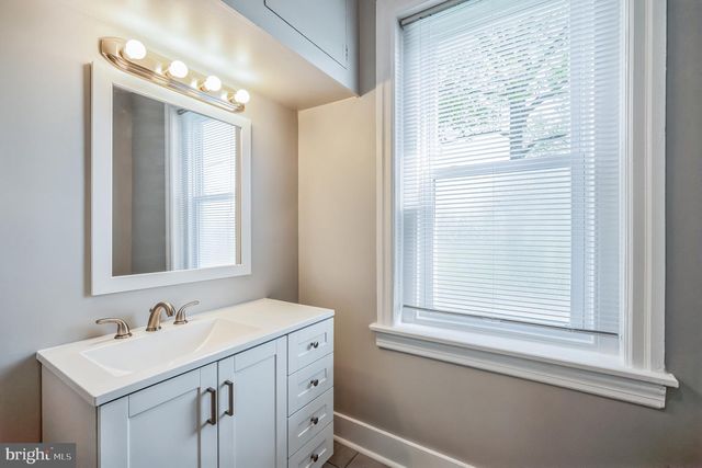 2952-54 DEKALB PIKE, Norristown, PA 19401