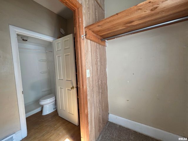 1403 W MAIN Street, Peoria, IL 61606