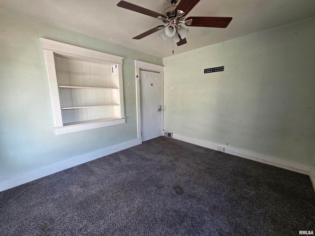 1403 W MAIN Street, Peoria, IL 61606