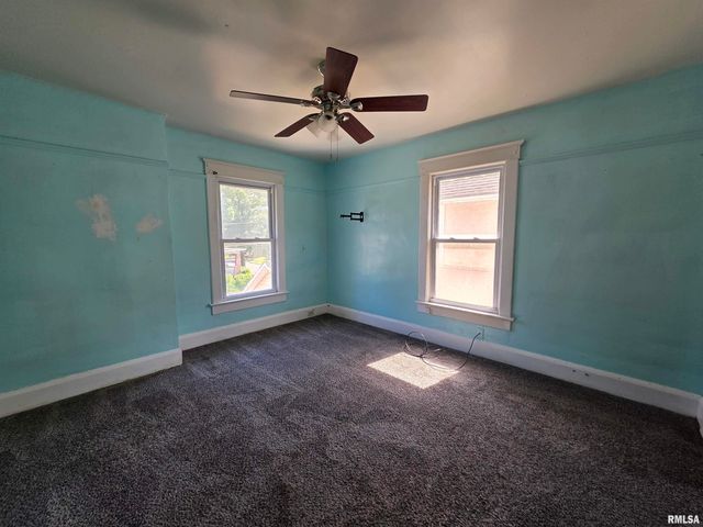 1403 W MAIN Street, Peoria, IL 61606