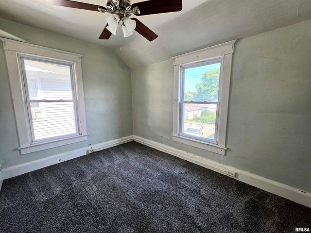 1403 W MAIN Street, Peoria, IL 61606