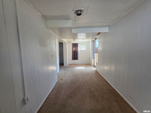 1403 W MAIN Street, Peoria, IL 61606